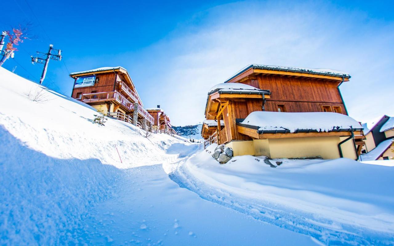 Parc Madeleine - Chalets Saint-François-Longchamp Exterior foto