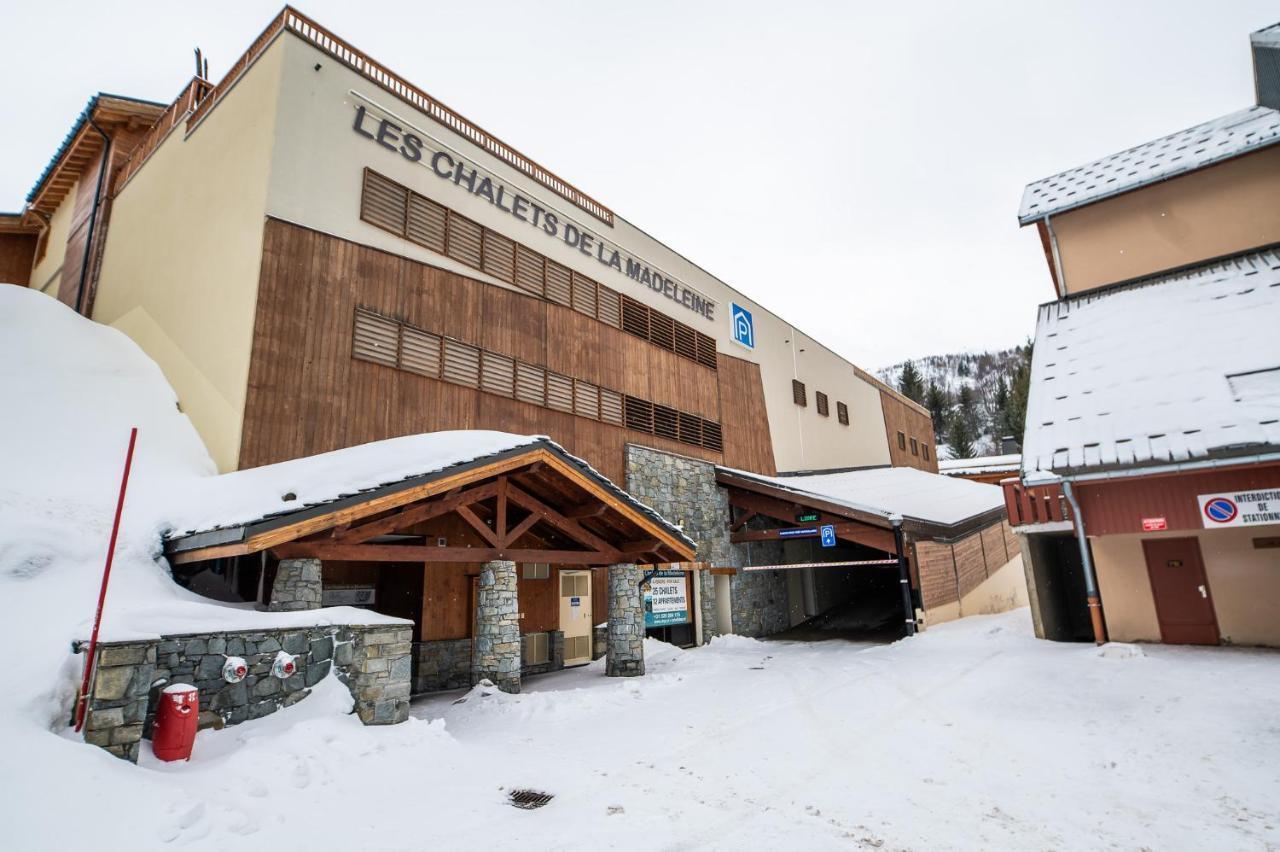 Parc Madeleine - Chalets Saint-François-Longchamp Exterior foto